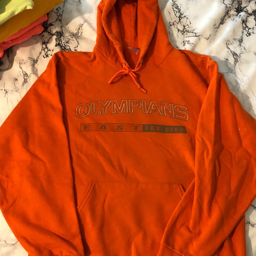 Sweatshirt bundle - Picture 9 of 16
